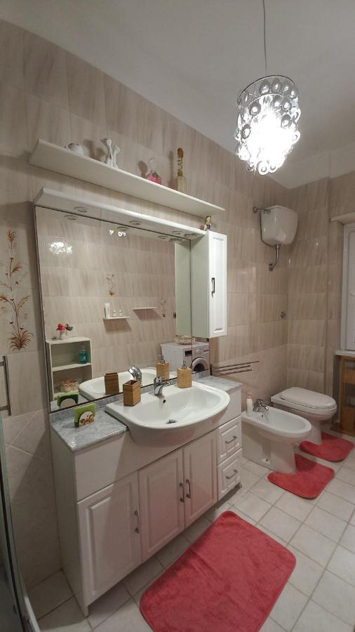 Appartamento Incantevole Al Centro Di Торваяника Экстерьер фото